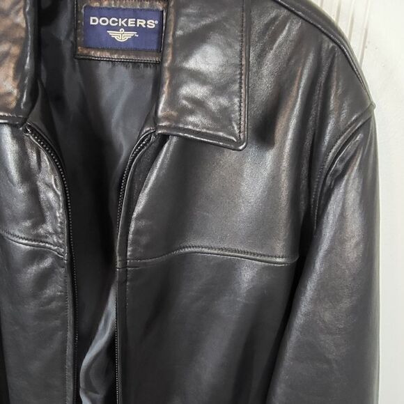 Dockers Men's Black Leather Jacket - Picture 7 of 13